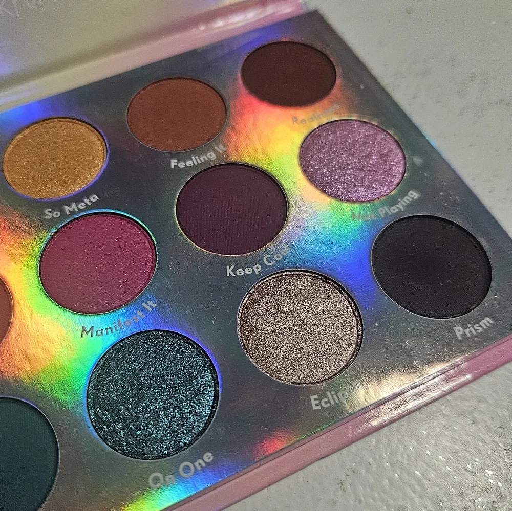 🆕️Colourpop - Chasing Rainbows 🌈 🌈 Eyeshadow Palette 🎨 15 colors ✨️